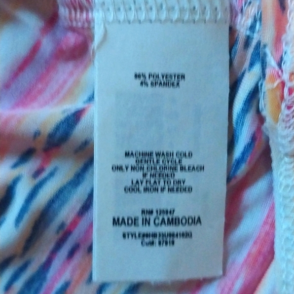 Ava & Grace Sleeveless Top - Picture 4 of 4